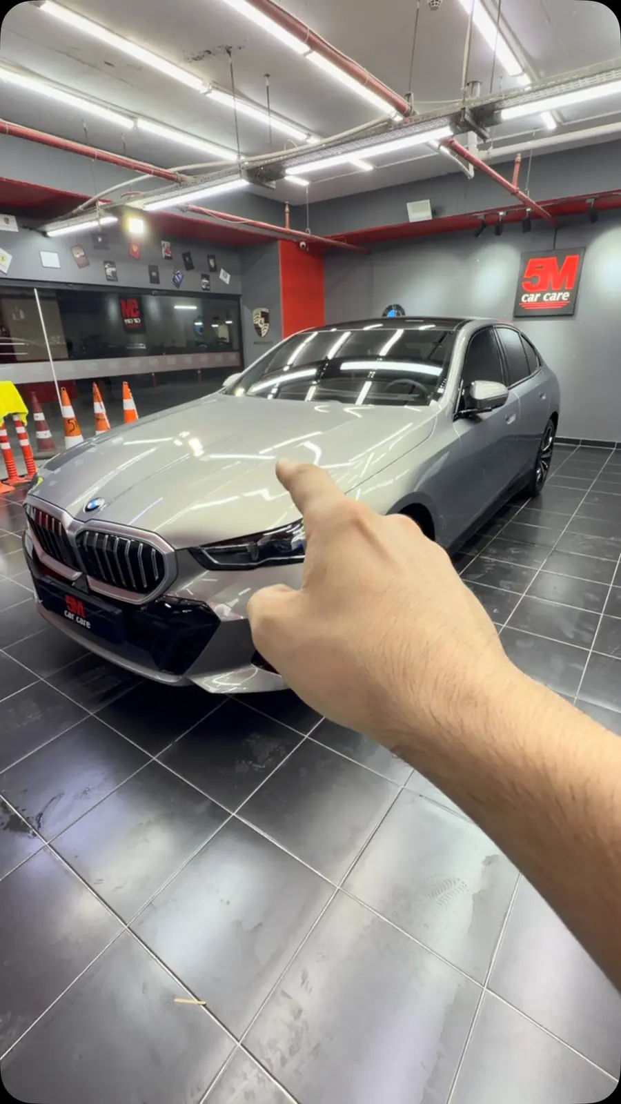 PPF ve seramik kaplama sonrası parlak BMW